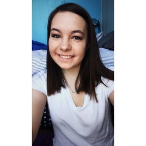 Meet your Posher, Kayla